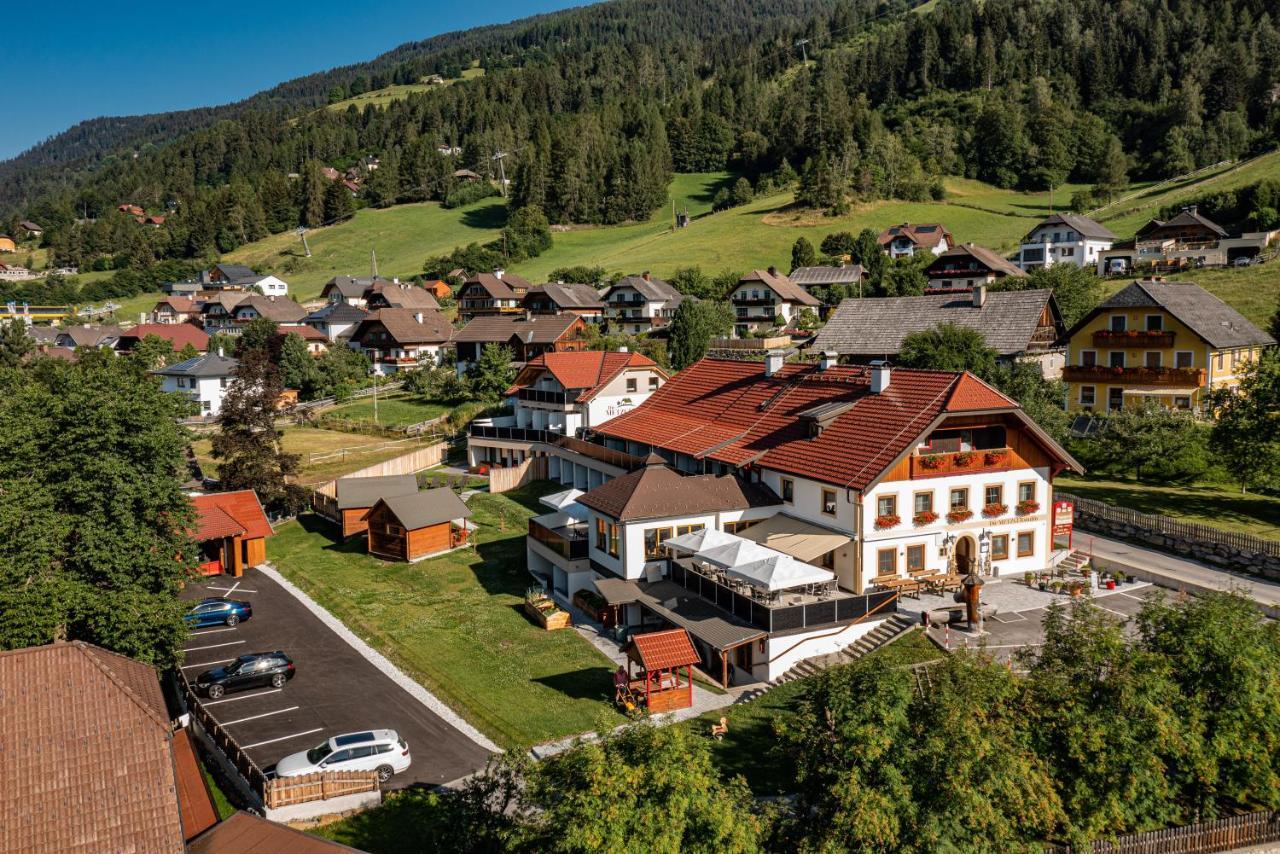 Hotel Die Metzgerstubn Санкт-Михель  Экстерьер фото
